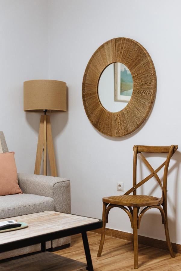Aitana'S Retreat With Charming Garden Apartment Seville Exterior photo