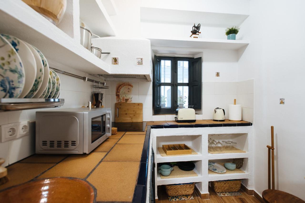 Aitana'S Retreat With Charming Garden Apartment Seville Exterior photo